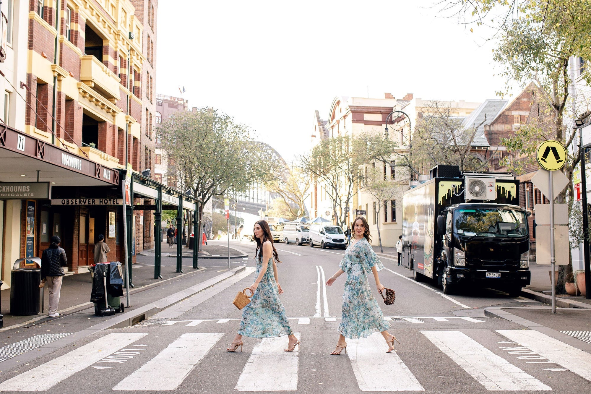 Spring Resort Wear Trends 2025: Silk Wrap Dresses, Timeless Linen & Bold Accessories