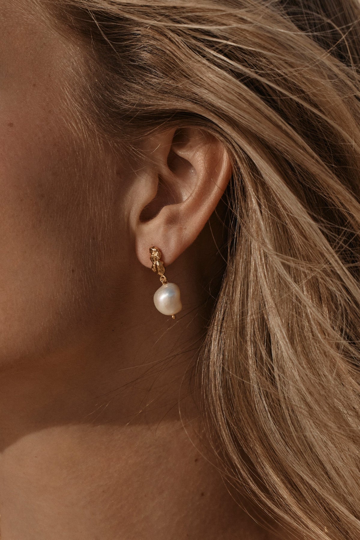 Adelanto Earrings