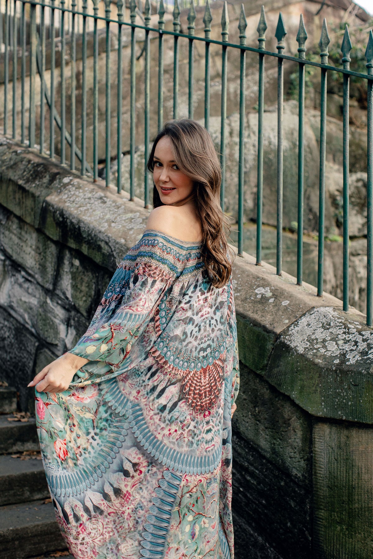 Pagoni Long Kaftan - V Neck