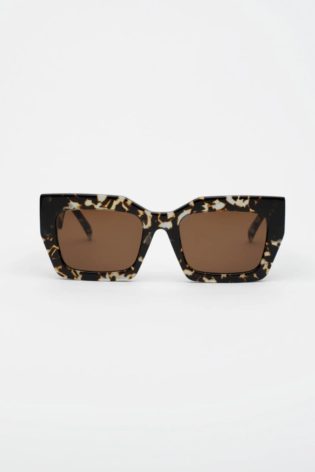 Sunglasses with a leopard print frame on a white background